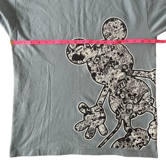 Disneyland Walt Disney Mickey Mouse Hanes Blue Short Sleeve T Shirt size Medium - Picture 7 of 8